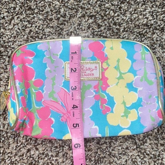 Lilly Pulitzer x Estée Lauder snapdragon cosmetic pouch - Picture 3 of 8
